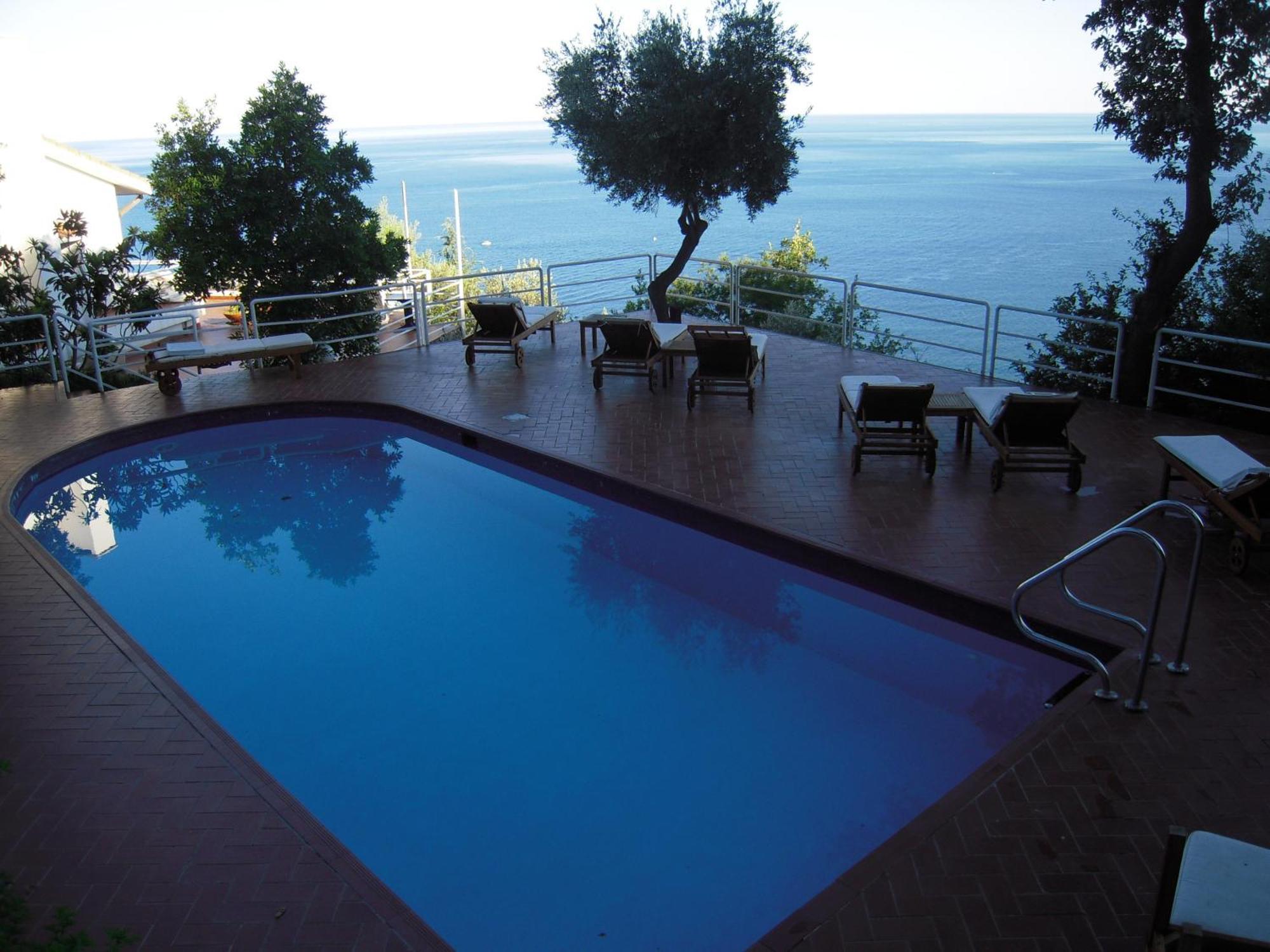 Hotel Claudio Bergeggi Εξωτερικό φωτογραφία