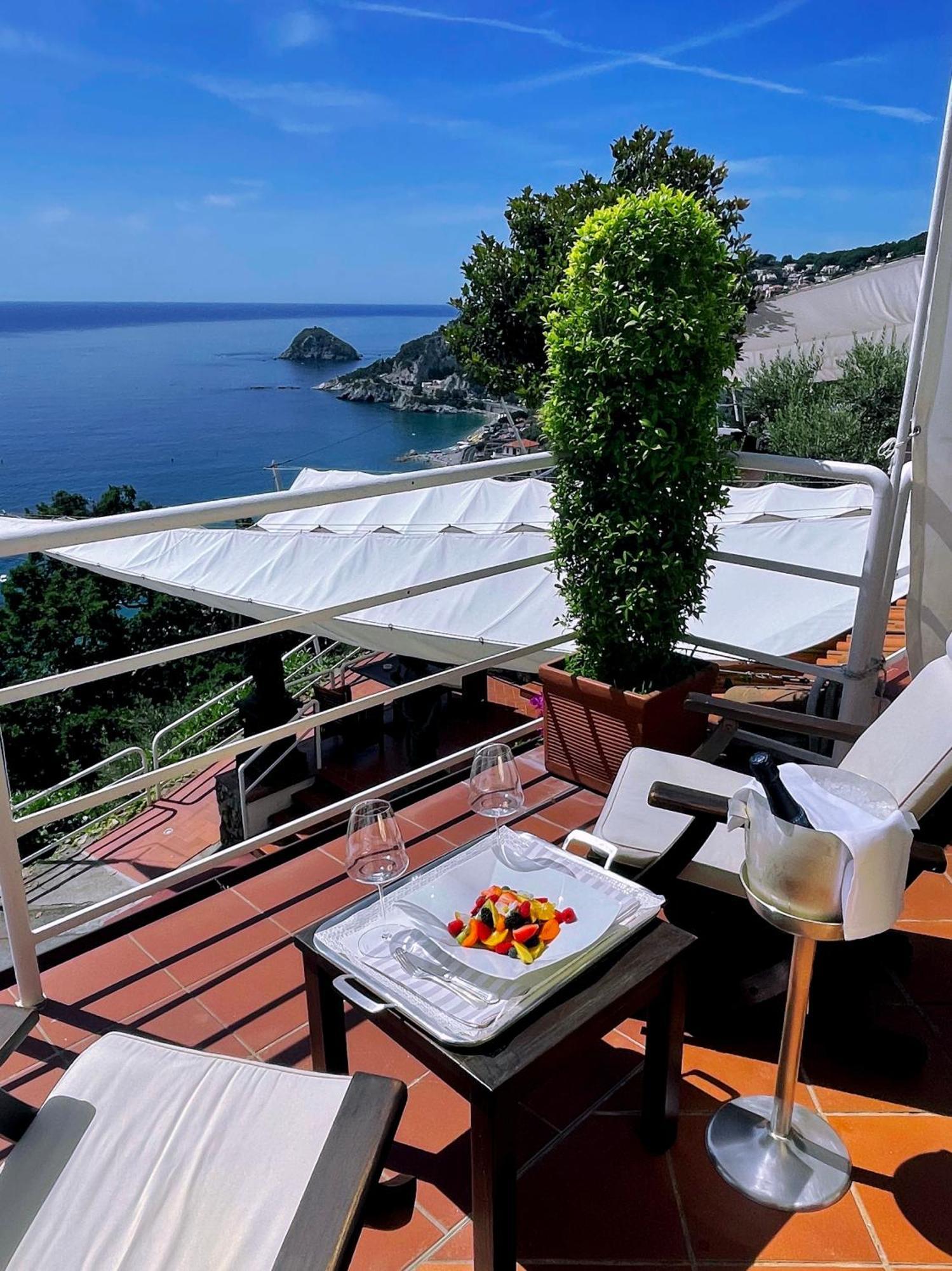 Hotel Claudio Bergeggi Εξωτερικό φωτογραφία