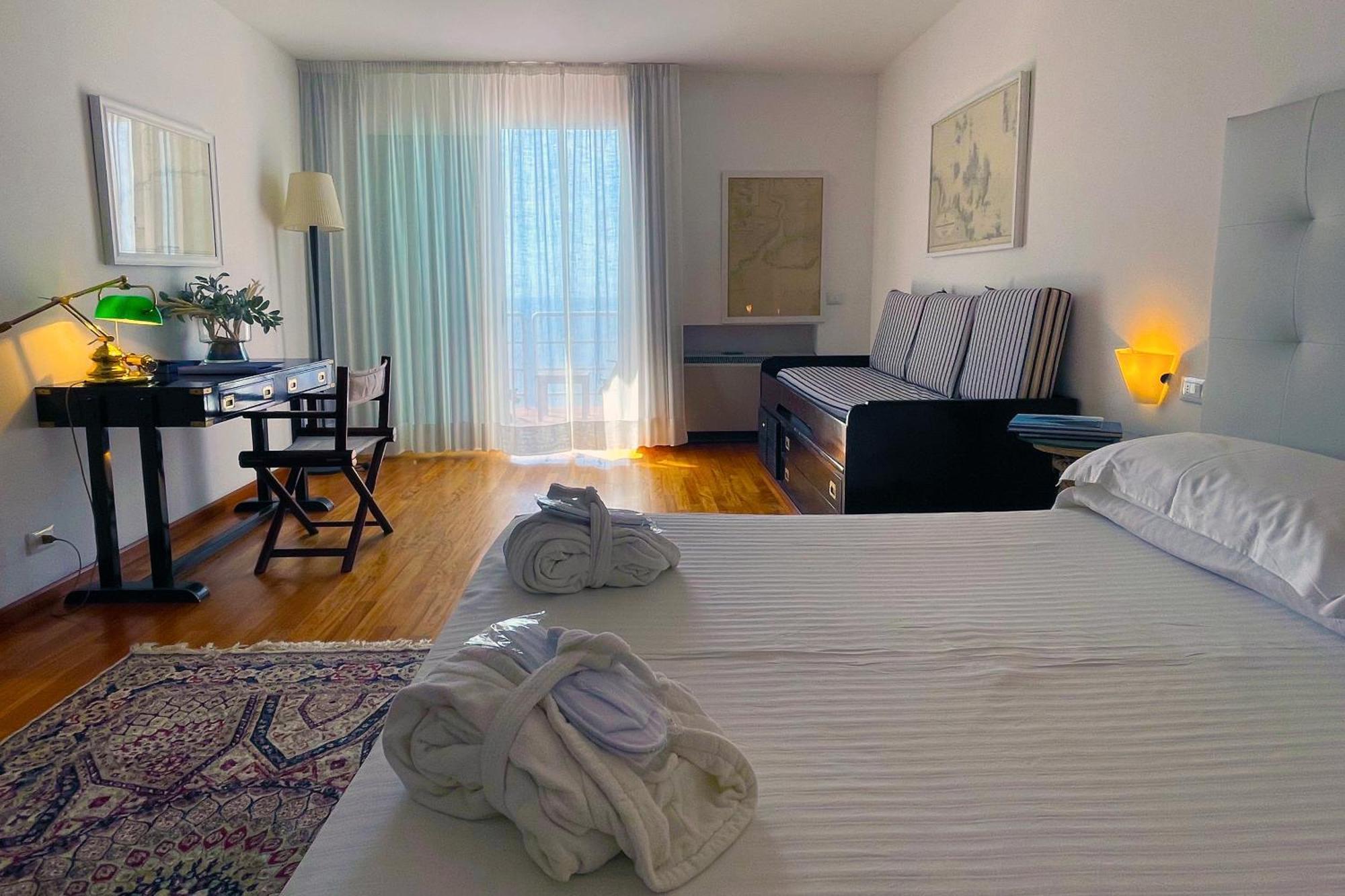 Hotel Claudio Bergeggi Εξωτερικό φωτογραφία