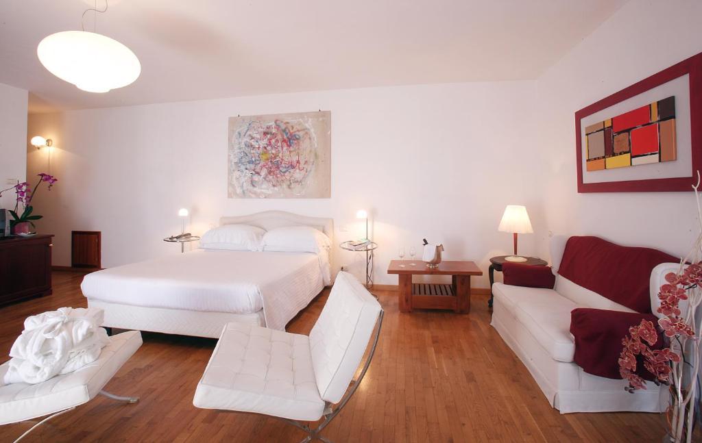 Hotel Claudio Bergeggi Δωμάτιο φωτογραφία