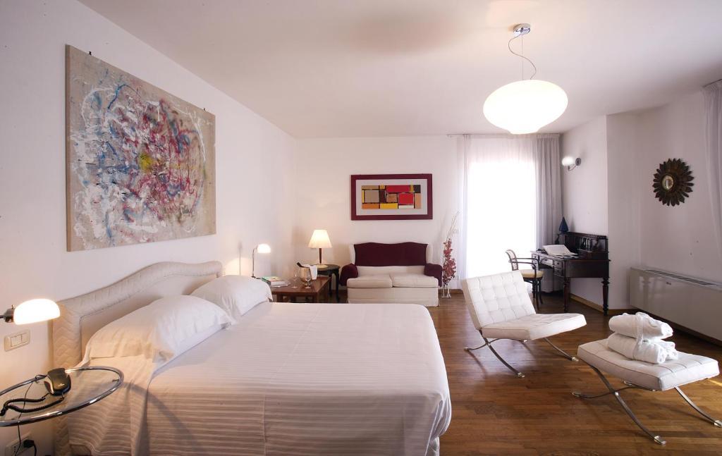Hotel Claudio Bergeggi Δωμάτιο φωτογραφία