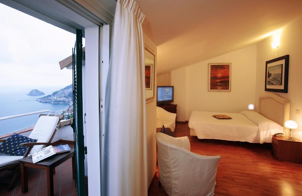 Hotel Claudio Bergeggi Δωμάτιο φωτογραφία